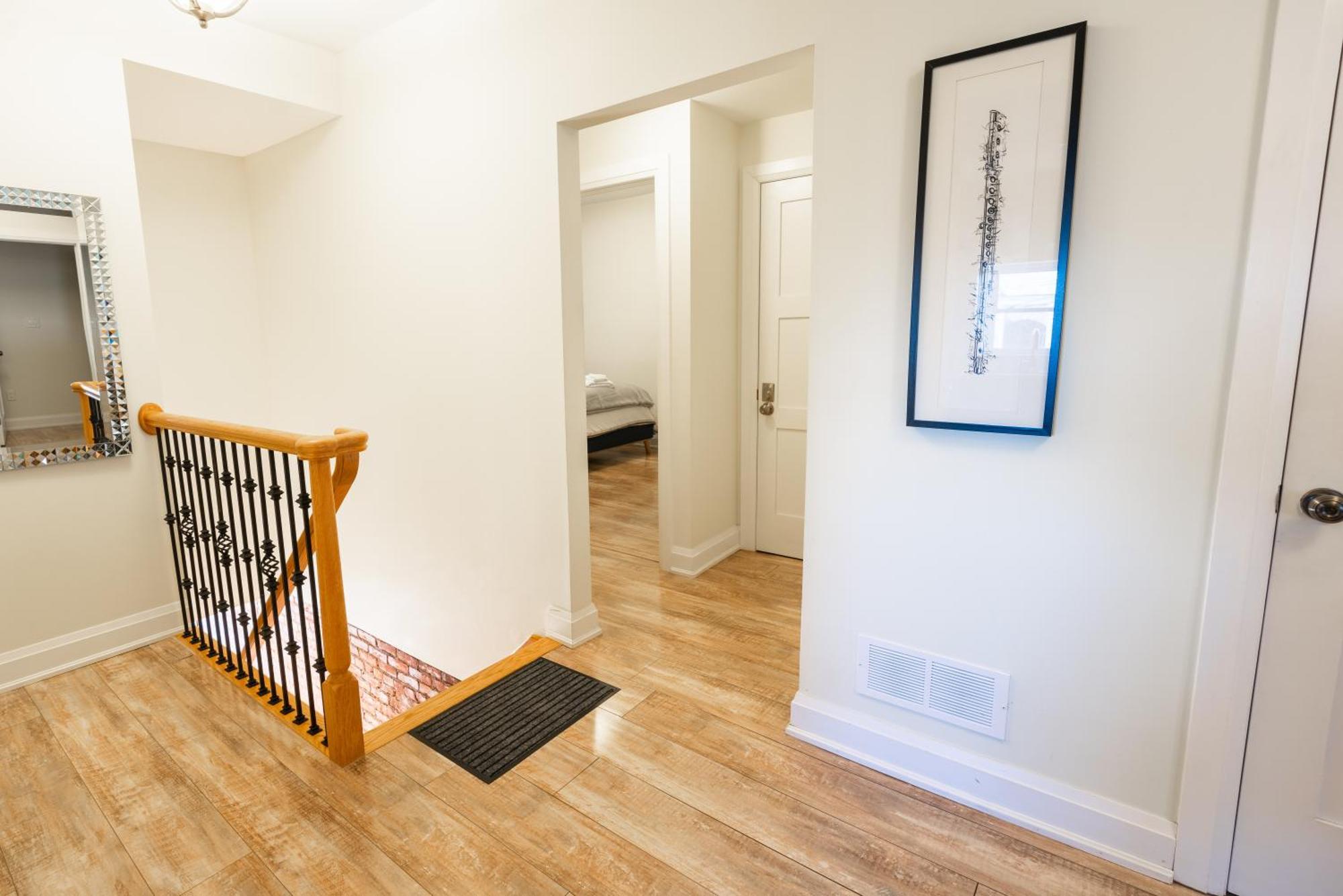 Spacious 3 Bedroom Apartment In Heart Of Niagara Thorold Esterno foto