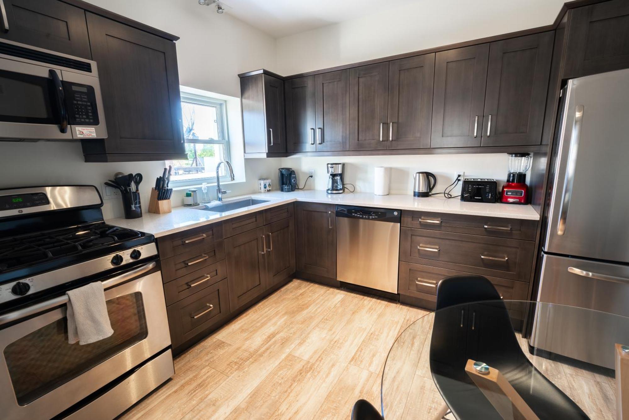 Spacious 3 Bedroom Apartment In Heart Of Niagara Thorold Esterno foto